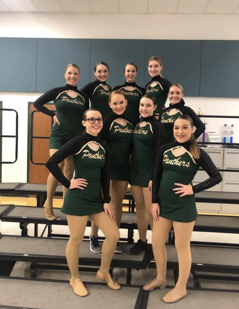 Yesterday was the last time the Prideline danced for the 2019-2020 season. We had such an amazing time and we have grown tremendously this year. We cannot wait for another amazing year to come!!💚