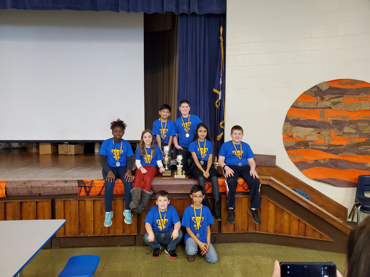 SmyrnaWildcats's tweet photo. More hardware for our trophy case! Congratulations to our Quick Recall team for winning second place and fourth overall at the Mayor’s Cup today. Thanks Coach @kristen_geary and Coach @TottenLiz for your time and dedication. #SmyrnaProud #OurHouse #MayorsCup #QuickRecall https://t.co/Ir9uT577cV