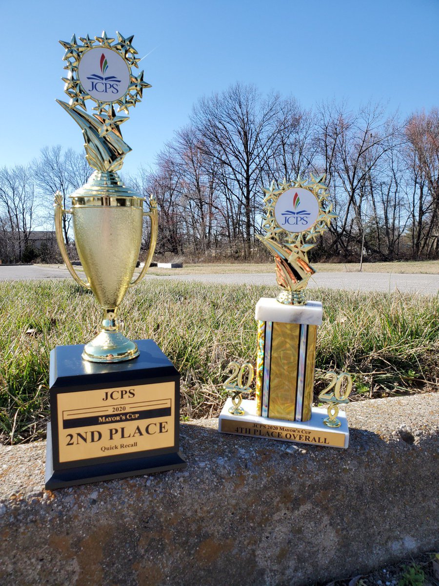 SmyrnaWildcats's tweet photo. More hardware for our trophy case! Congratulations to our Quick Recall team for winning second place and fourth overall at the Mayor’s Cup today. Thanks Coach @kristen_geary and Coach @TottenLiz for your time and dedication. #SmyrnaProud #OurHouse #MayorsCup #QuickRecall https://t.co/Ir9uT577cV