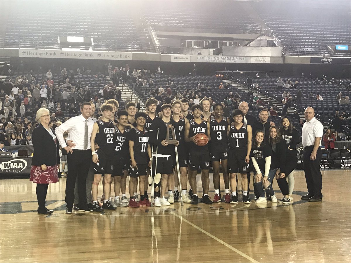 MegWochnick's tweet photo. Titans earn third place https://t.co/JTHJZOkbqI