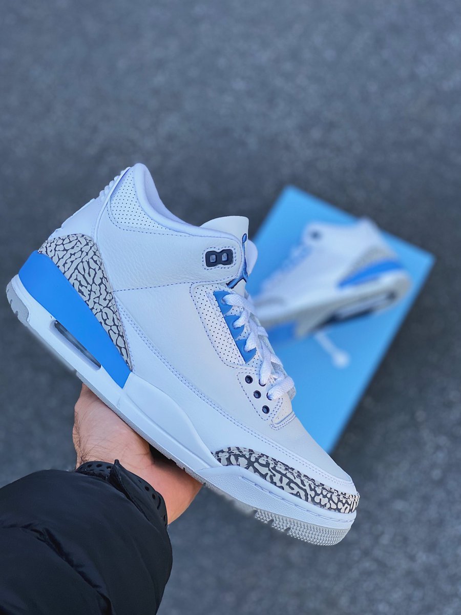 Iantunes113's tweet photo. Air Jordan 3 Retro “UNC” are a must cop. Thank you @FinishLine for sending over a pair 🙏🏽 https://t.co/0ieh65INN6
