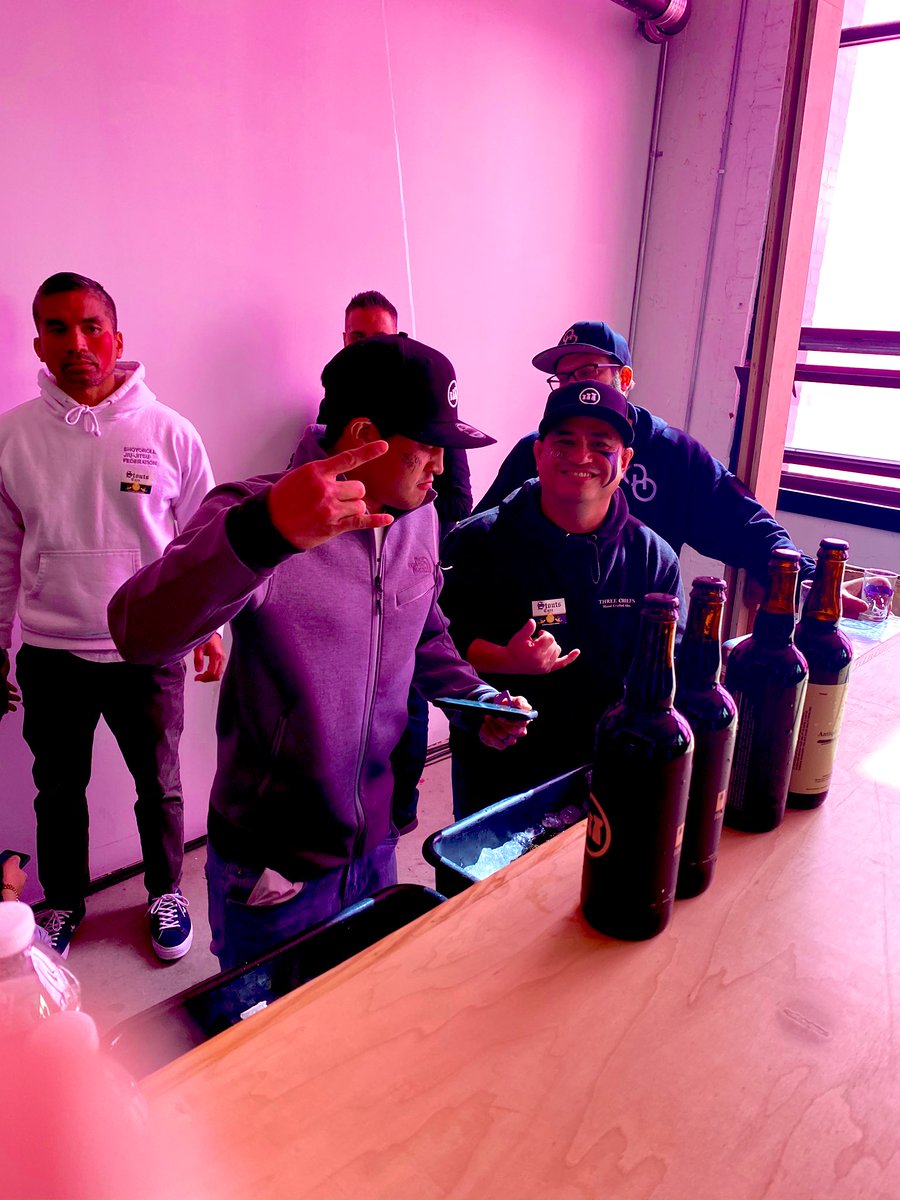 edwinmethu's tweet photo. Another amazing Pastry Town fest by @OtherHalfNYC . A pleasure to pour with my guys . #ThreeChiefs https://t.co/OzBu7DIECF