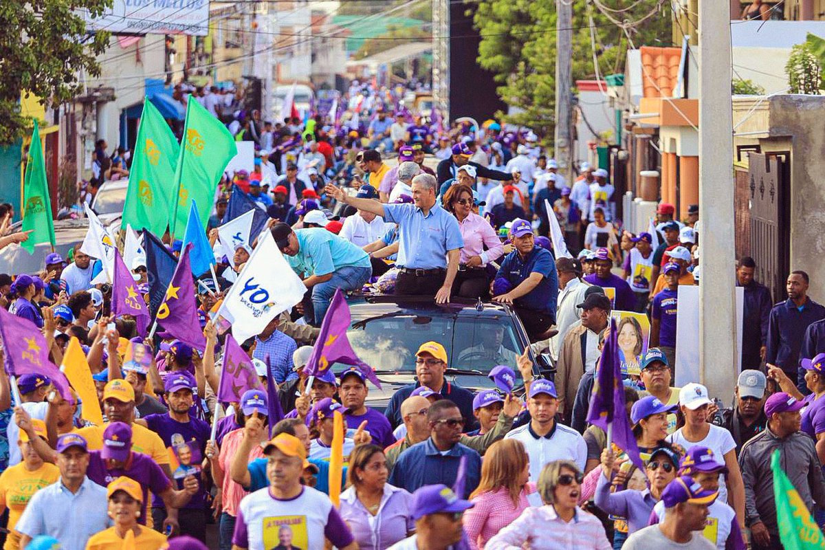 GonzaloCastillo's tweet photo. A llenar las urnas del voto morado por más oportunidades para San Francisco de Macorís y todo el país.

#EquipoRedesGonzalo #GonzaloPresidente #aTrabajar #MásOportunidadesParaTodos #SFMesDeGonzalo #VotaPLD https://t.co/Cn6vbH7xjV