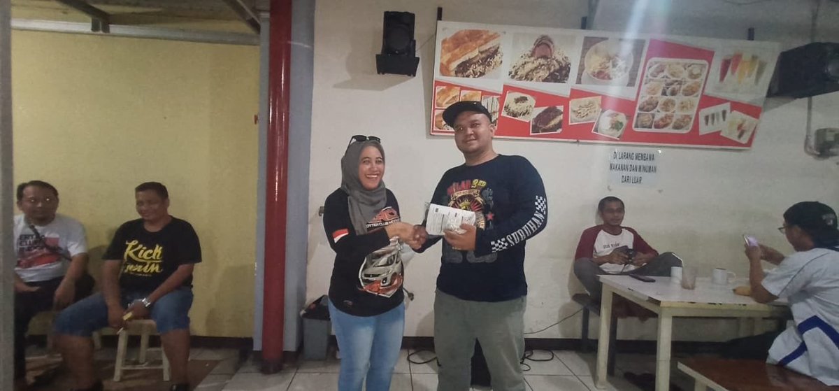 Kopdar wajib ERCI Jakarta di bulan februari tgl 7 feb 2020. bertempat d rotibakar eddy jakarta selatan
#kopdar #ercijakarta #erci #kodarwajib #dontworrybeerci #satuhatisatuerci