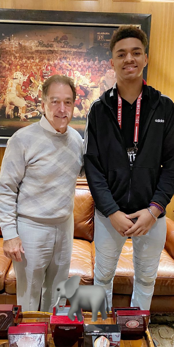 FaulkKeldric's tweet photo. Extremely honored and grateful to receive an opportunity to play @ The University of Alabama๐โช๏ธ๐ด #RollTide @HankSouth247 @ChadSimmons_ @samspiegs @CoachKellyUA1 https://t.co/45fNwFYnbk