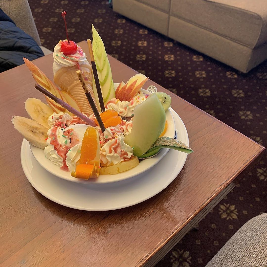 ট ইট র Mery あなたの不機嫌を直す 幸せパフェの処方箋 1 珈琲西武 新宿 2 パティスリー カフェ デリーモ 3 ロイヤルホスト 4 Initial 表参道 5 Restaurant Sweets 花の妖精 熱海 お気に入りのお店は見つかった パフェ カフェ ごきげん