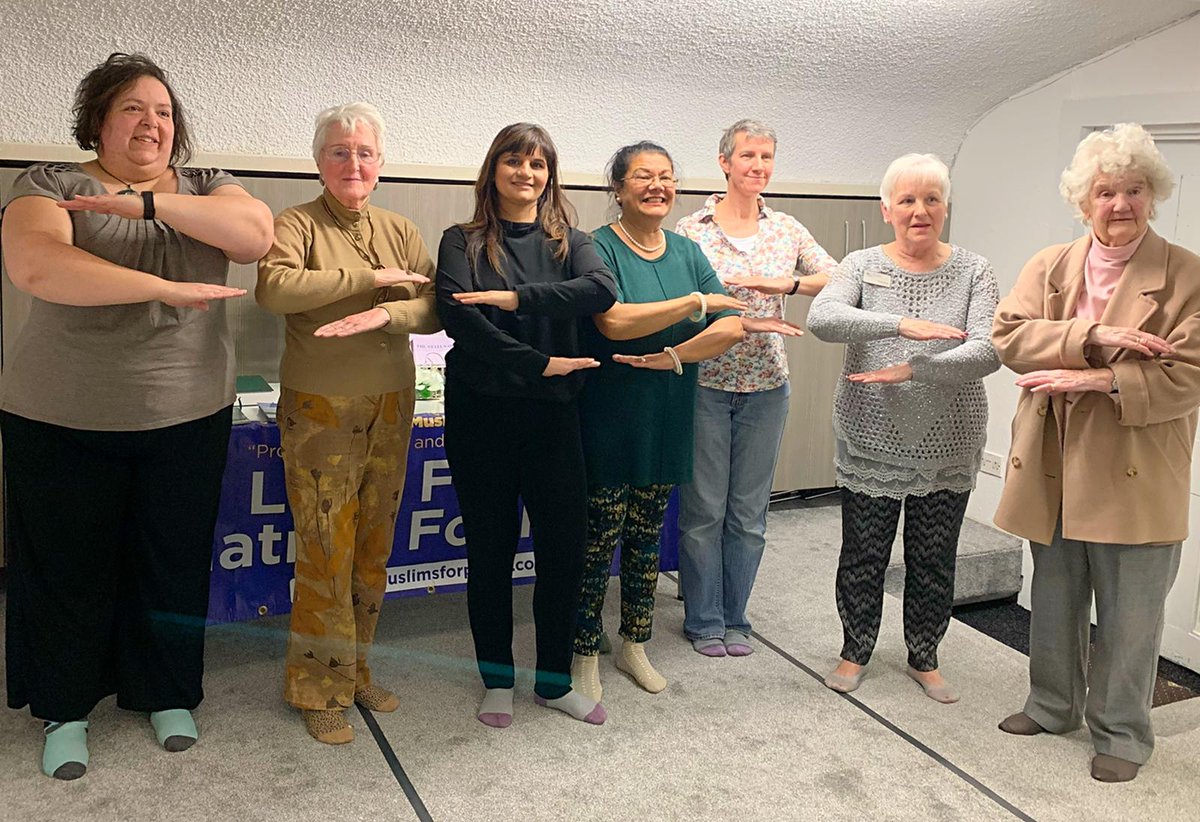 LajnaNorthWest's tweet photo. #Ahmadiyya Muslim Women's Association #Blackburn celebrated International women's day.Gender equality, knowledge &amp; women's status in Islam was discussed with 9 guests.
The theme of the event was #EachforEqual. Women from all faith's joined to share inspiring experiences #IWD2020 https://t.co/uiFK4mrTkh