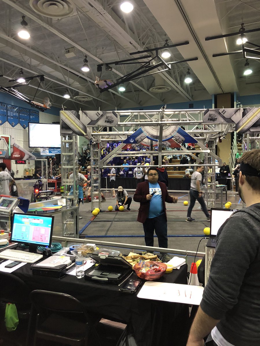 libbyhillard's tweet photo. @FirstRobotics #1389TheBodyElectric @RDodd_Whitman the place is packed and Whitman Robotics are rocking the house! https://t.co/hhyJvi1dkF