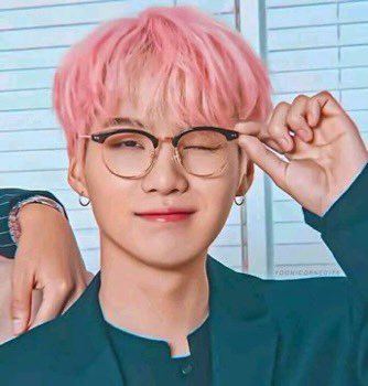 Noona_N_World's tweet photo. This bday baby and his various hair colors. Is there any hair color he can't pull off? πππ€·π»ββοΈ
#MinMarch #SUGA #μκ° #Meowch
@BTS_twt #MINYOONGI https://t.co/6YlS0gzcw4