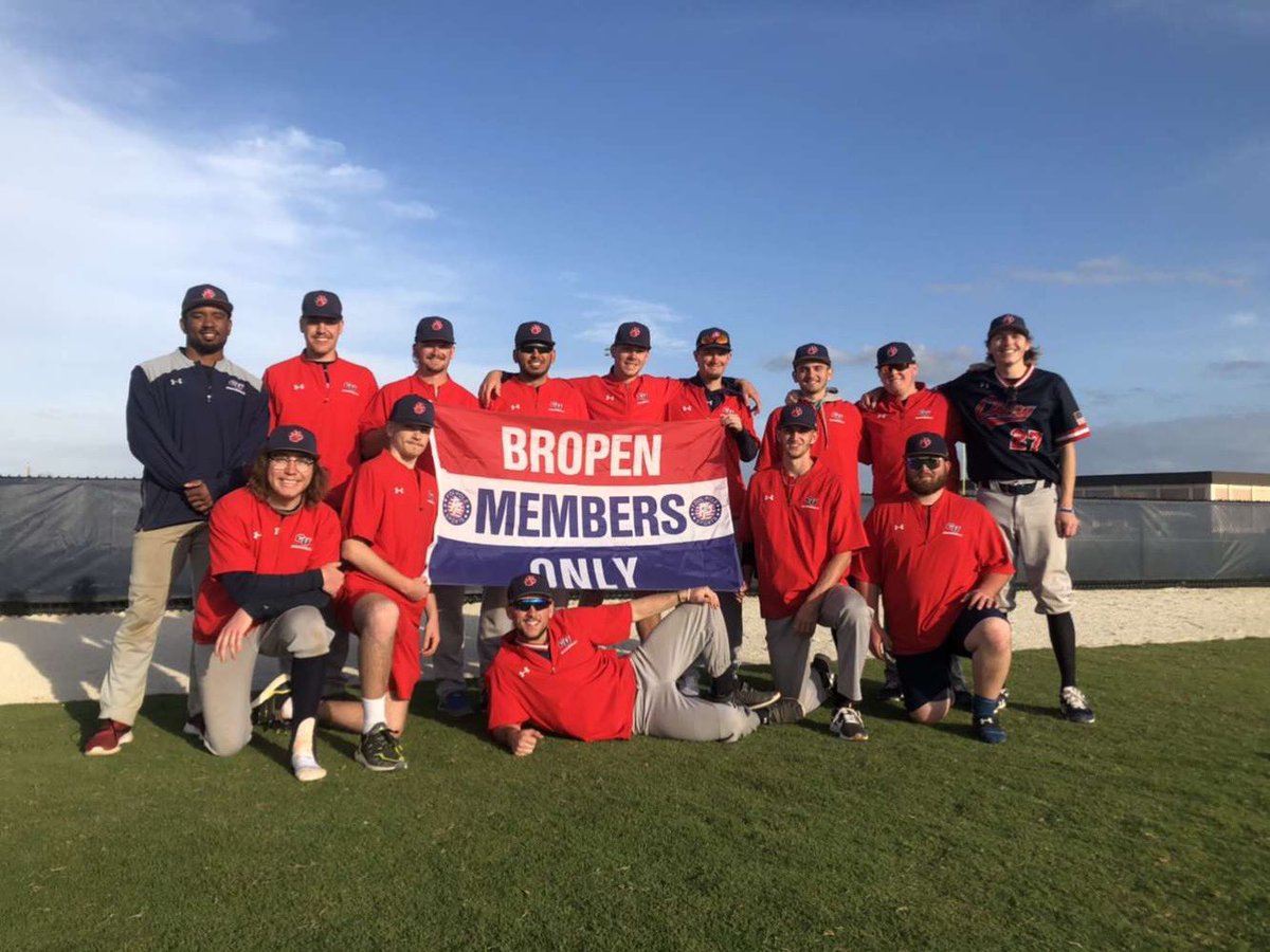 CoachKelly32's tweet photo. Love my guys! #Bropen @ClearyBaseball https://t.co/iBYHEWZVpj