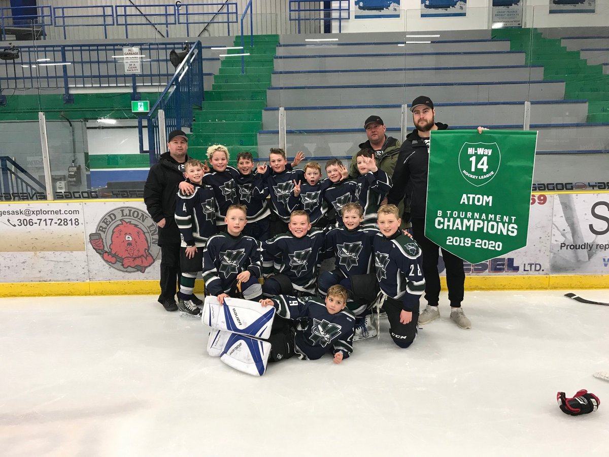 Way14Hi's tweet photo. Kindersley 2 . Atom B Tournament Group Champions 2019/2020.  Congratulations https://t.co/FPZIwlMVsr