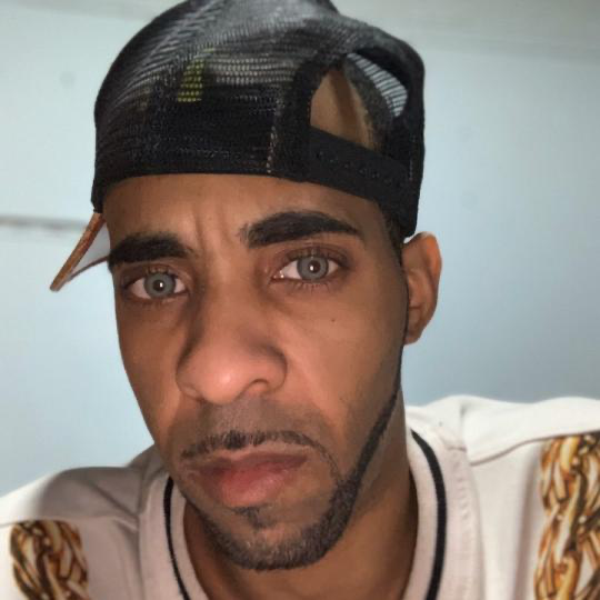 OverEZEntLLC's tweet photo. Custom Gear #Clothes #Sneakers #Music #Liveme ɱδ���️𝓔tʳuf⚜ https://t.co/oBPvKEKaWO https://t.co/GhEyWW9t0W