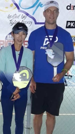FosterCityPB's tweet photo. Ayumi Otomi with partner David Wage go undefeated to win gold in Mixed 5.0 35+, 50+.
#FosterCityPB https://t.co/1cGqghqygs