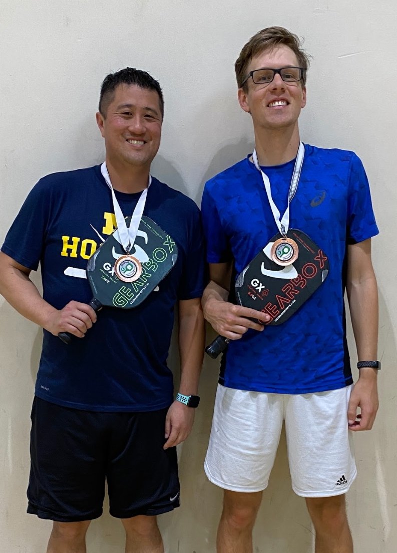 FosterCityPB's tweet photo. Wilson Chow and Chris Tidder win bronze in Mens 3.5 19+ at the Livermore Indoor Spring tourney.

#FosterCityPB https://t.co/XnuDiX0wTb