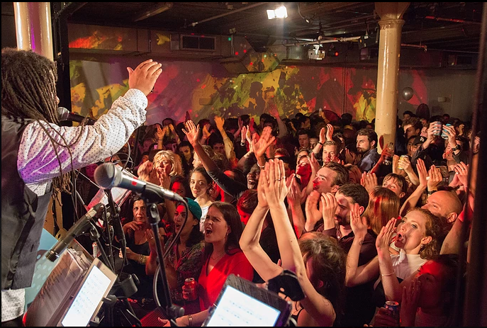 We love the Sunshine on Our Face - It Takes Us To A Happy Place! preview our brand new best selling album "Full Circle" here on our website bit.ly/2slrynV