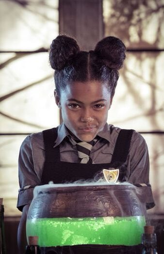 awkwarmental's tweet image. Describe yourself in 3 witches 🔮