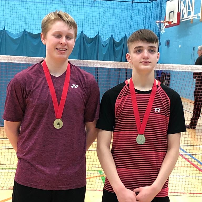 Big well done to Alex Speakman (SPC) and Finn Richardson who win Gold in the Notts un17 Silver  <a href="/Yorksbadders/">Yorkshire Badders</a> <a href="/BevBadminton/">Beverley Badminton</a>