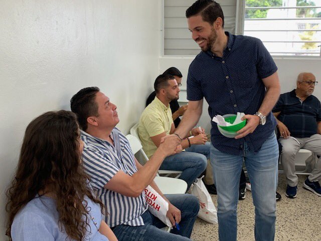 Compartiendo con la comunidad de la Urb. La Nueva Salamanca en conferencia Manejo de Emergencia &amp; terremotos @emiliocarlo2020