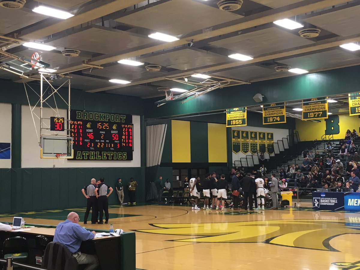 StylusSports's tweet photo. At the first media timeout of the 2nd half, @Brockport_MBB is down 50-46 to @middmbball. 15:25 left in the 2nd half. @BportAthletics https://t.co/2uoCDVtNwM