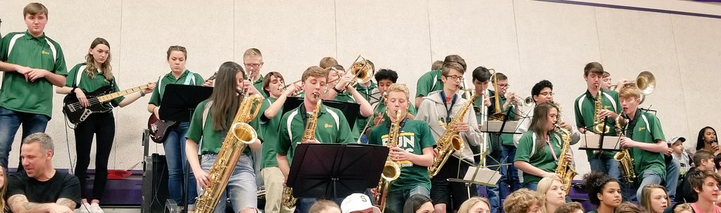 NPlatko's tweet photo. I'm biased, but I think we won the battle of the bands tonight.  @BandRaider https://t.co/eh0M4n7SkR