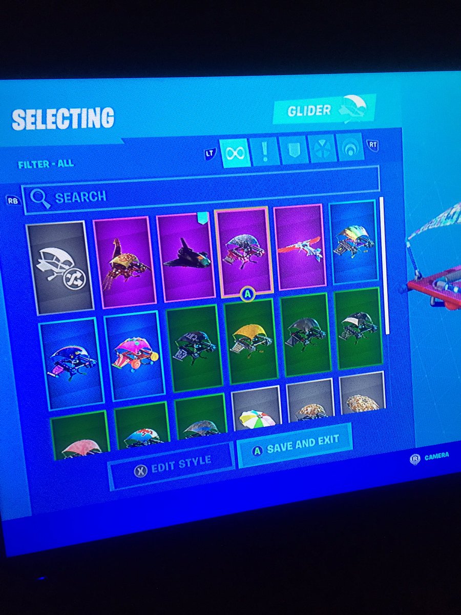 Abdely2k's tweet photo. I have this Xbox fortnite account for sale hmu with offers if you serious about  buying it ! Want it gone asap! #Fortnite #fortniteaccount #xbox #Account https://t.co/t7sCfuv53K