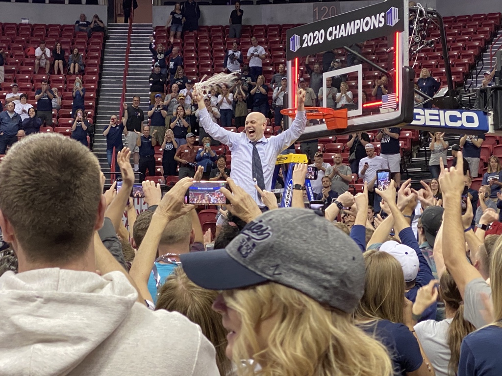 Craig Smith cutting down the nets here at the Thomas and Mack.