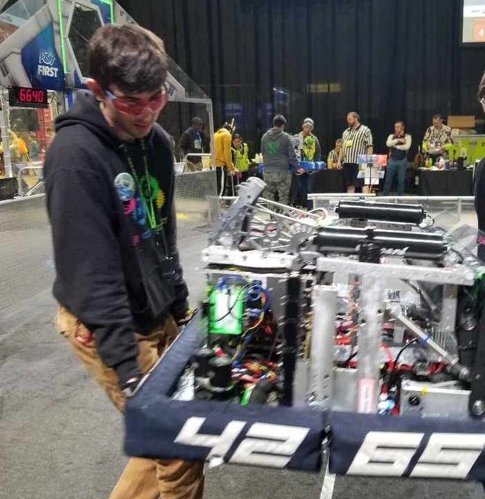 Shout out 2 Secret City Wildbots Drive team human player, Mack Patrick-4 His 4 year point contribution to our team! He’s earned 31,039 points-so far! 2 competitions left before he graduates &amp; we can’t wait to see how many more he’ll earn! <a href="/ORHSWildcatMGM/">Martin McDonald</a> <a href="/ORSchools/">Oak Ridge Schools</a> #STEMTastic