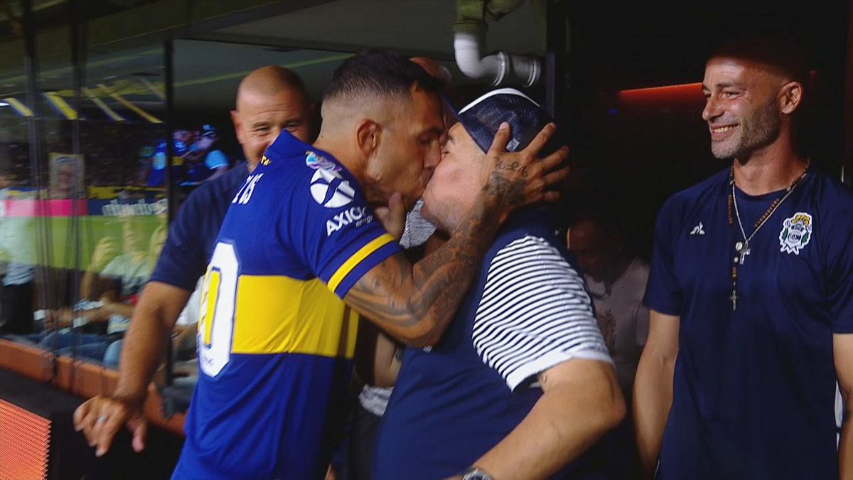 Tévez ❤️ Maradona