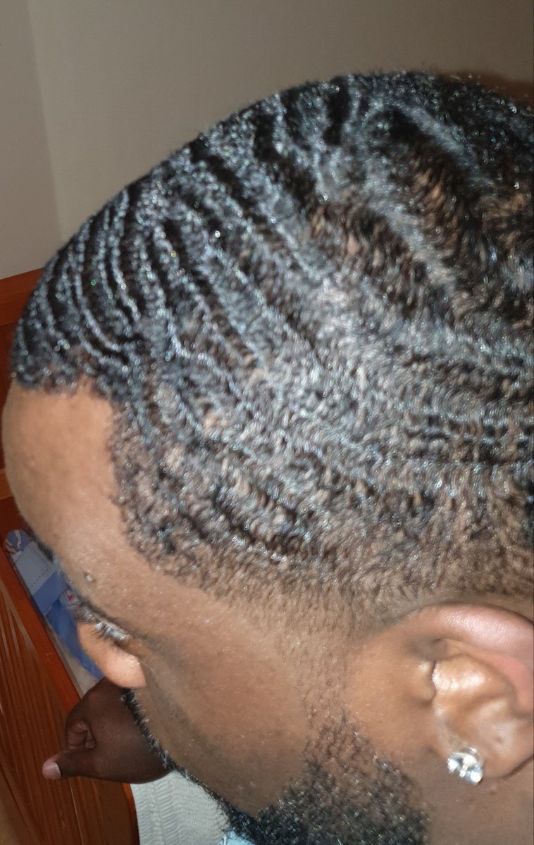 djstyleeg's tweet photo. Fresh cut, thanks again Smart Cutz ๐โ๏ธ Waves coming along more than nicely, went with a 1.5 and a fade this time.
#Waves #UKWaves #WaveNovice #BeginnersWaves #Tsunami #Waver #WaveCheck #WavesProgress #CoolieHairedWaver #believeInYourBarber ๐๐๐๐ฟโโ๏ธ https://t.co/3hrSYA49oL