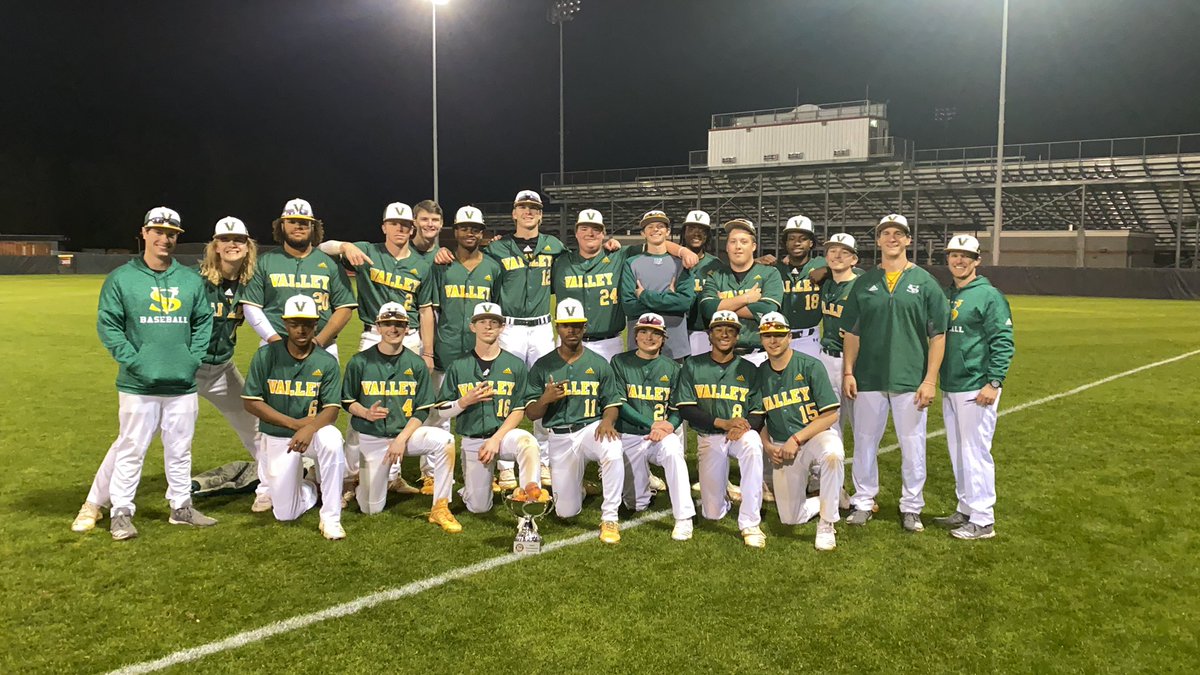 PeachRidgeInv's tweet photo. @SVBaseball00 IS YOUR 2020 PRI CHAMPIONS! 7-1 victory over Strom Thurmond tonight! Congrats @MatthewHill4888 and good luck in 2020! https://t.co/Kd1bwc820J
