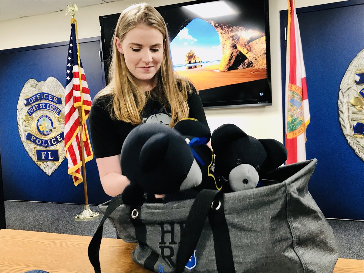 PSLPolice's tweet photo. Megan OโGrady from https://t.co/jGVv4MNhQQ visited@PSLPolice & hand delivered 3 #BlueLineBears to wife & kids of Fallen Ofcr Brown#352. She created the bears from Ofc Brownโs uniforms. A HUGE THANK YOU to Megan for bringing comfort to the Brown family & to families of fallen Ofcs https://t.co/CYmeT5j6TY
