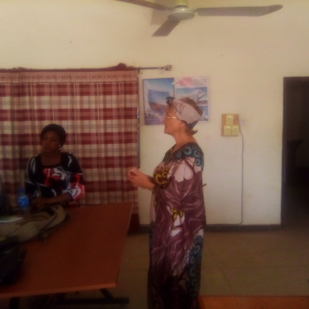 GPedrez's tweet image. Prof Bogda Prucnal-Ogunsote speaking on striking the balance between Architecture &amp;amp; life - school &amp;amp; career progression in MSc 2 studio on Wednesday March 4, 2020