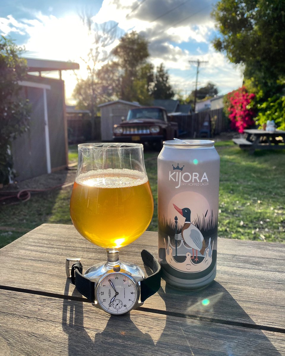 Don’t forget to turn your timepiece one hour ahead as we spring forward tonight! #weisswatchco #watches #saturday #cheers #craftbeer