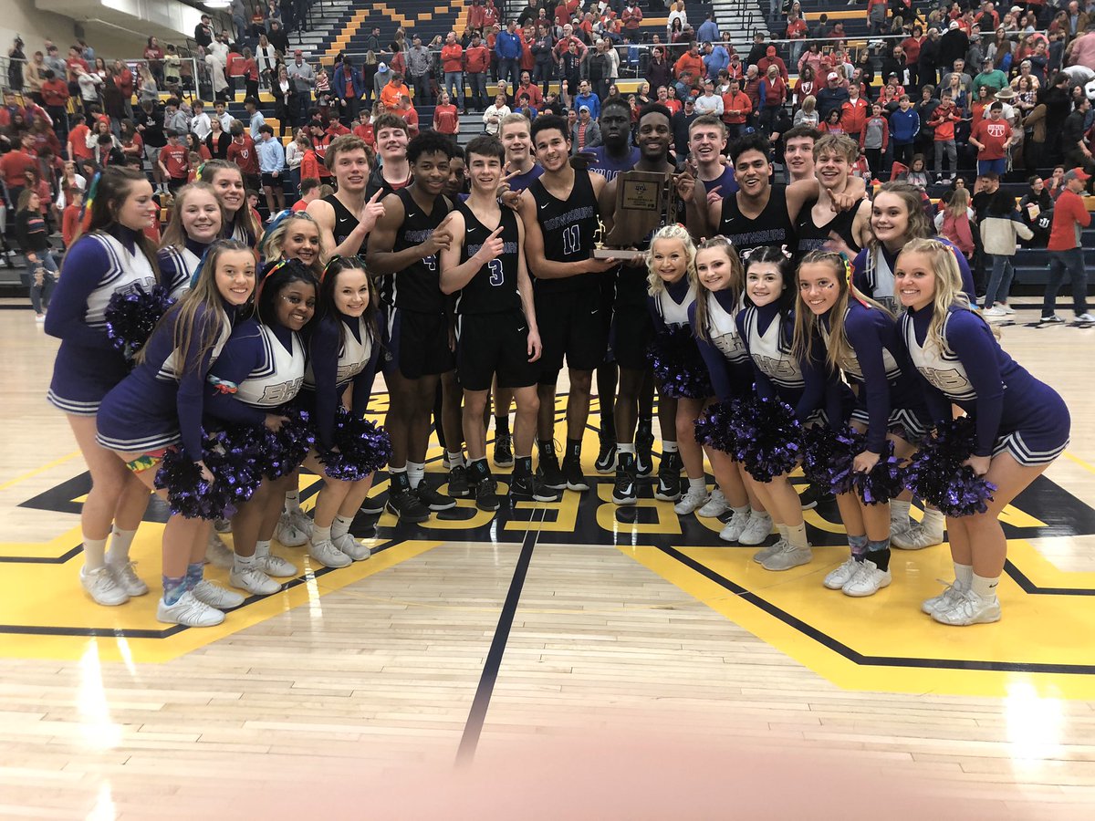 bhsdogs's tweet photo. DOGS. DOGS. DOGS. 🐶🐶

Bulldog Dub, 52-47

Sectional Champions🐶👏 https://t.co/IJRwLPGNop