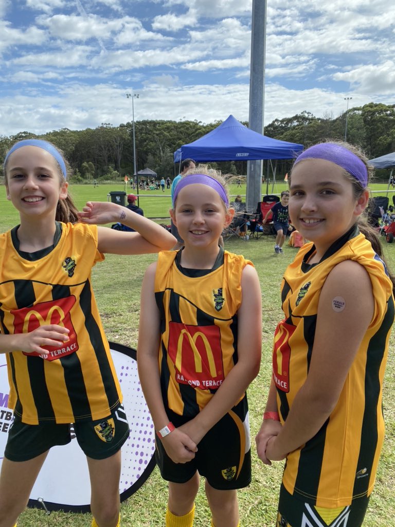 HollyLace's tweet photo. Today I am kicking off rebel Female Football Week at Tilligerry FC's rebel Female Football Week Gala Day 🤙🏼
#FFW2020 #NNSWF #EachforEqual https://t.co/czuZMYNuR4