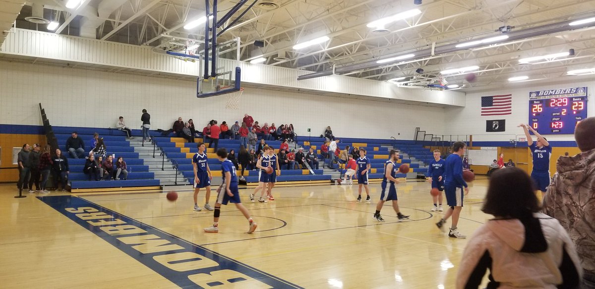 ECTrack2580's tweet photo. East Central vs St. John's Prep seating. @wcmpradio @ChelsieTBrown @mnbuckets #Section5A @sctimes https://t.co/dZYWaVevp5