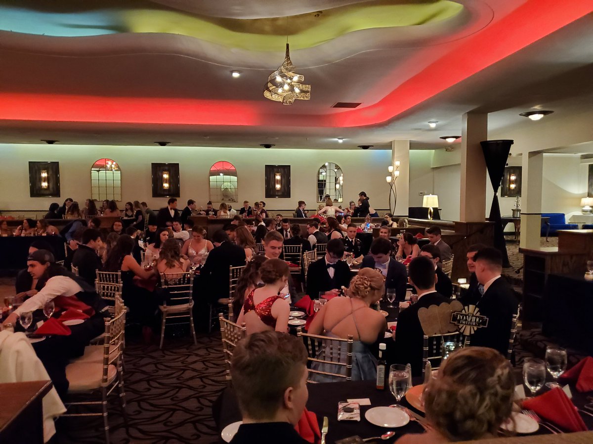 Mr. Mitchell tweet media