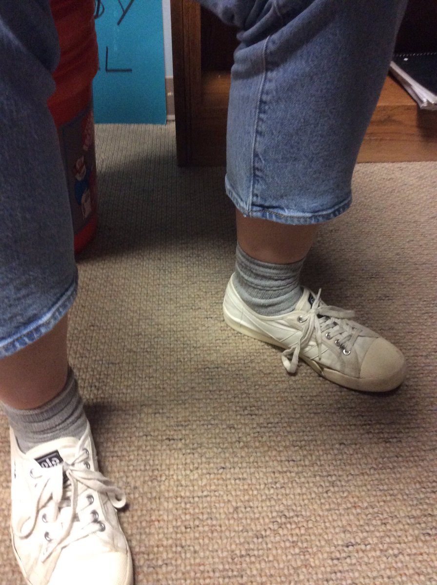 These socks are an abomination! 😩 Someone help  @kdivday