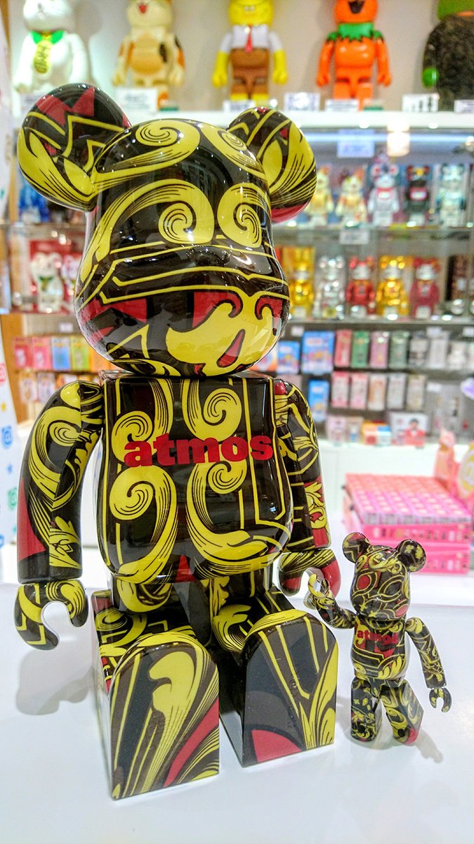 株式会社メディコム トイ Pa Twitter Today S Solamachi Atmos とのコラボbe Rbrick Scarf が100 と400 のセットで発売中です 存在感たっぷりでインテリアとしておすすめのアイテムとなっております ぜひ店頭にてご覧になってくださいね Medicomtoy