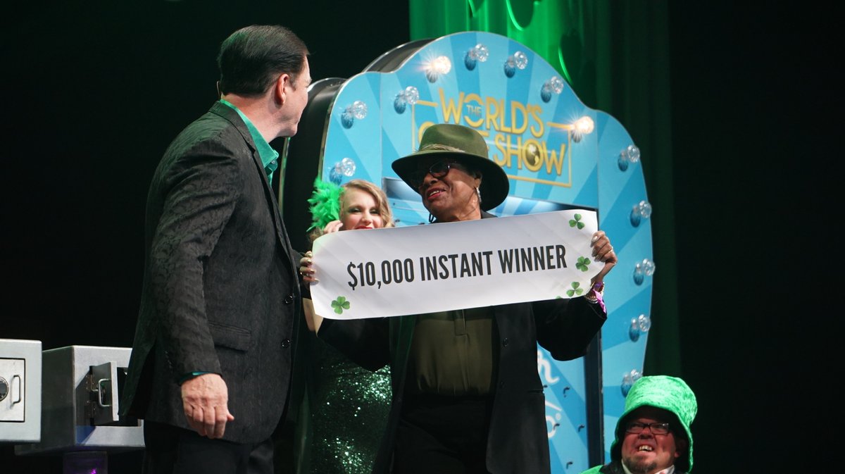 WinStarWorld's tweet photo. What a fun night! ๐ We had a great time at the World's Game Show! #WinStarLive https://t.co/klvwgLdtV0