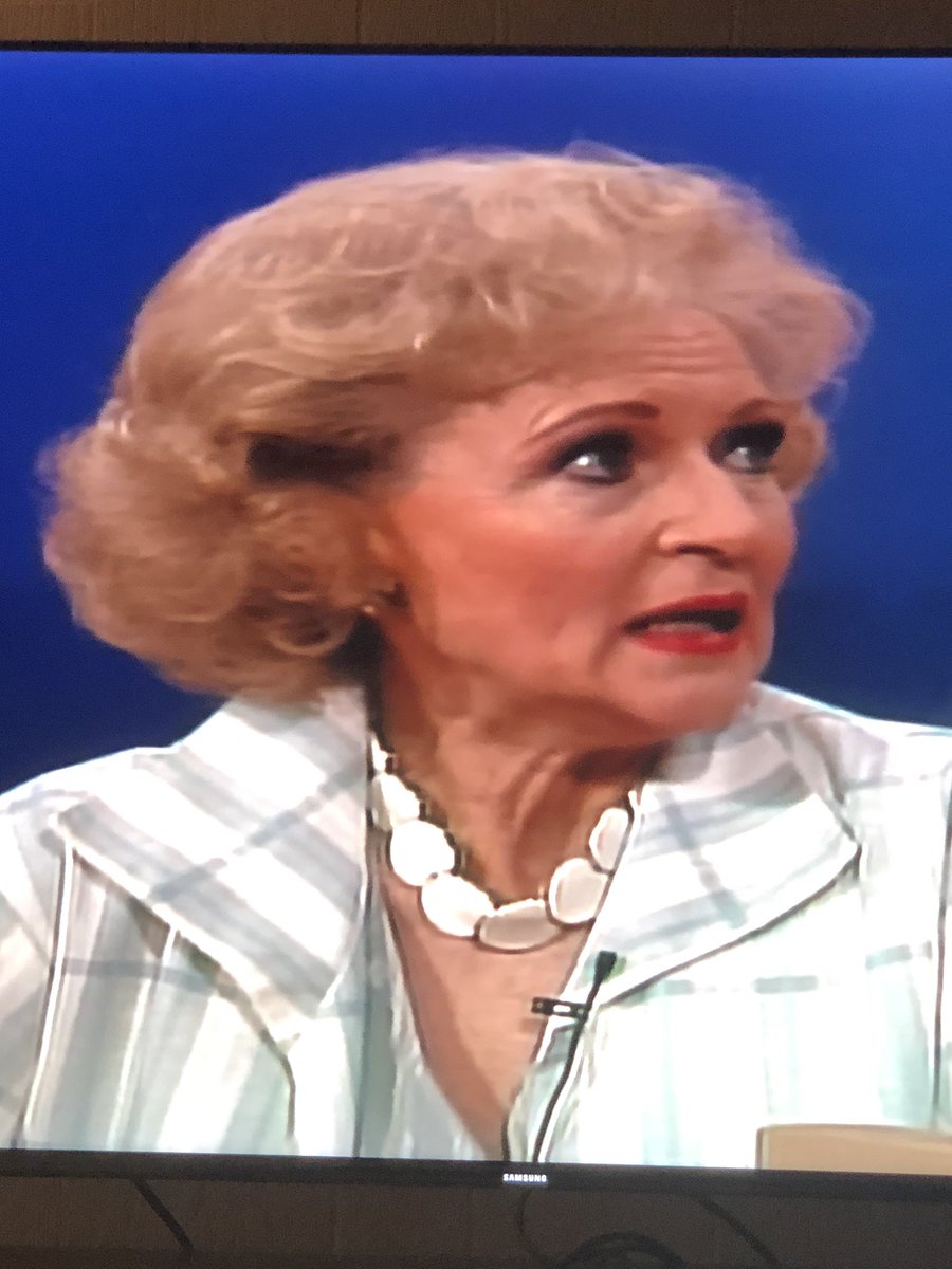 ShaunS614's tweet image. @BettyMWhite watching you on #superpassword #beauty