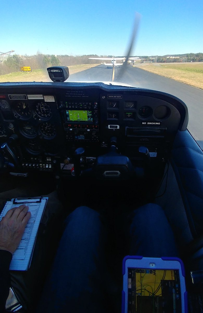 madmotojoe's tweet photo. I can't get away from Atlanta Traffic even here. #AvGeek #ATL #KRYY #Cessna172 https://t.co/odHsxn1f8Z