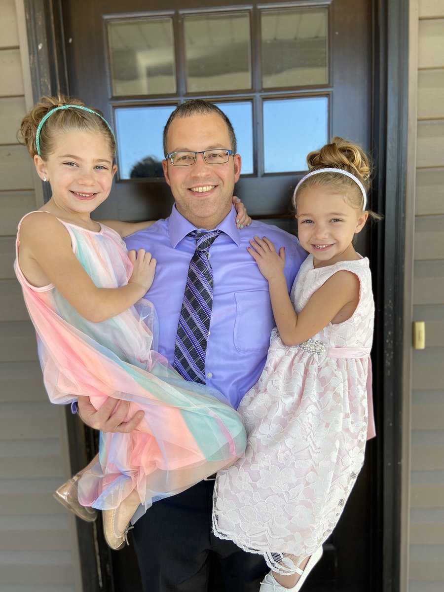 manniston12's tweet photo. Daddy Daughter Dance #girldad https://t.co/SsT7Ti4Vj6