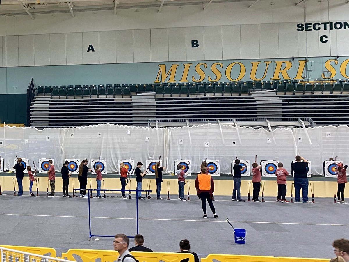 MrsStarkELA's tweet photo. We had a great time at the MSSU archery tournament. Several of our students were even recognized for being Academic Archers! @BrandiceGarren @MrWellesleyNJH @NeoshoJH @bearded_scholar https://t.co/emLlTS0d5K