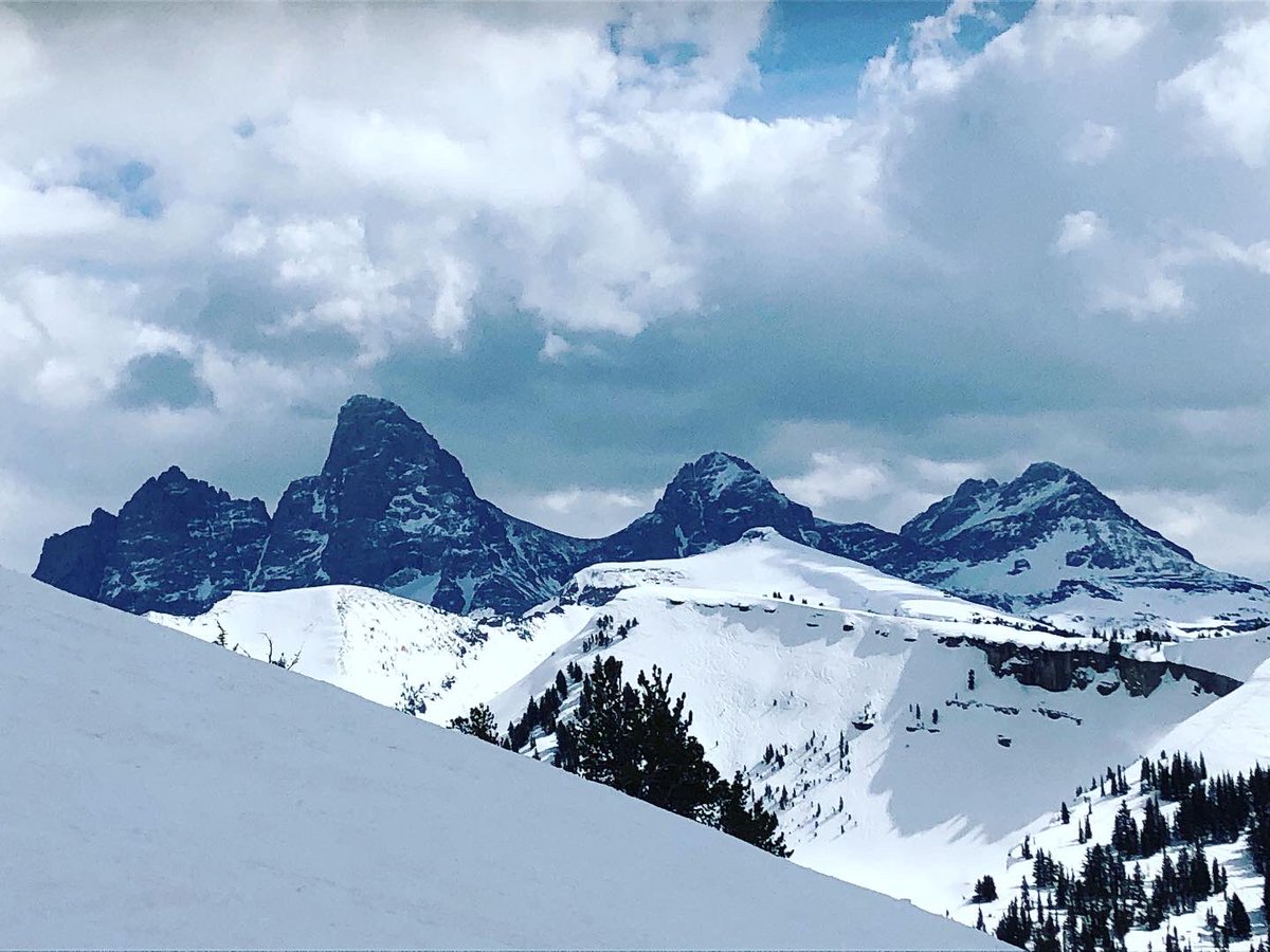JoyceMatthews_'s tweet photo. Went to Grand Targhee today, met a lift attendant from Olson Middle School, NJ - small world 🌍 #RewireYou #njed https://t.co/XN4i9QtTUR