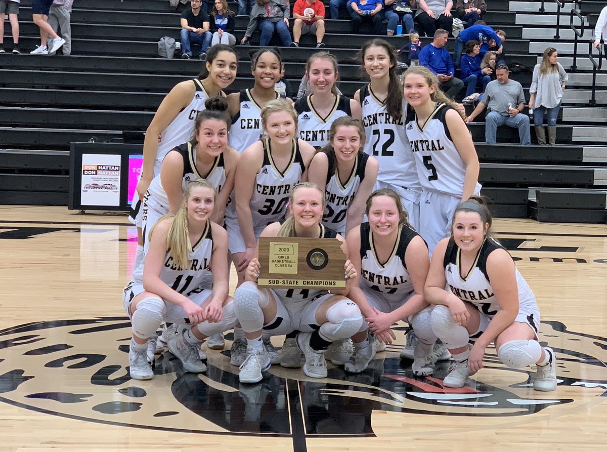 ACHSGIRLSBBALL's tweet photo. STATE BOUND 🏀💪🏻😤

BIG SHOUTOUT to our fans, parents, and student section!! Y’all showed up!! THANK YOU! 🤍🖤💛 https://t.co/W9SO4ll2eP