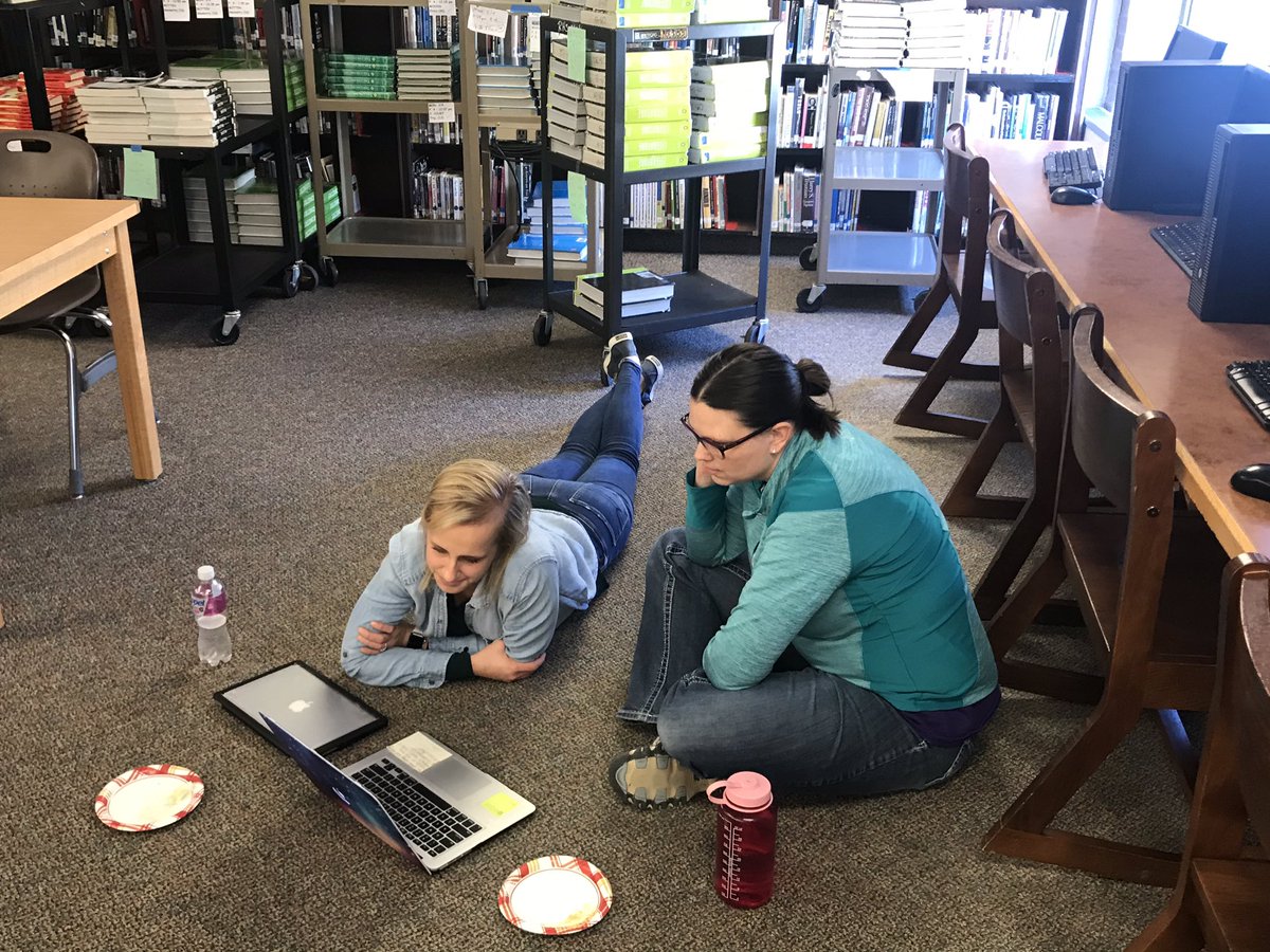 MaryjoNairn's tweet photo. CSB2 learners in cross community collaboration - “I love my group!” #facdevtwittertime #engagededucators https://t.co/GSQQN450V9
