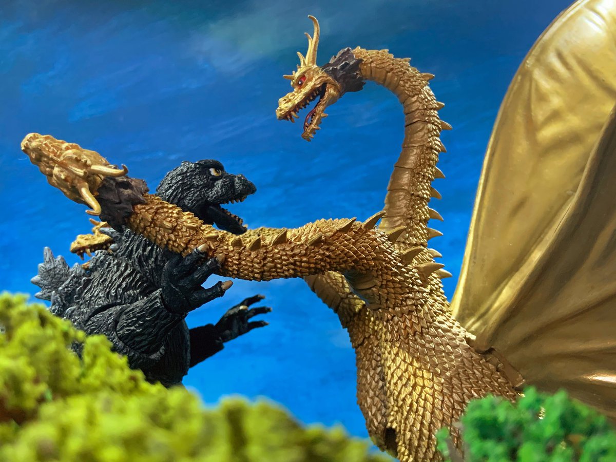 Godzilla vs KING Ghidorah. 