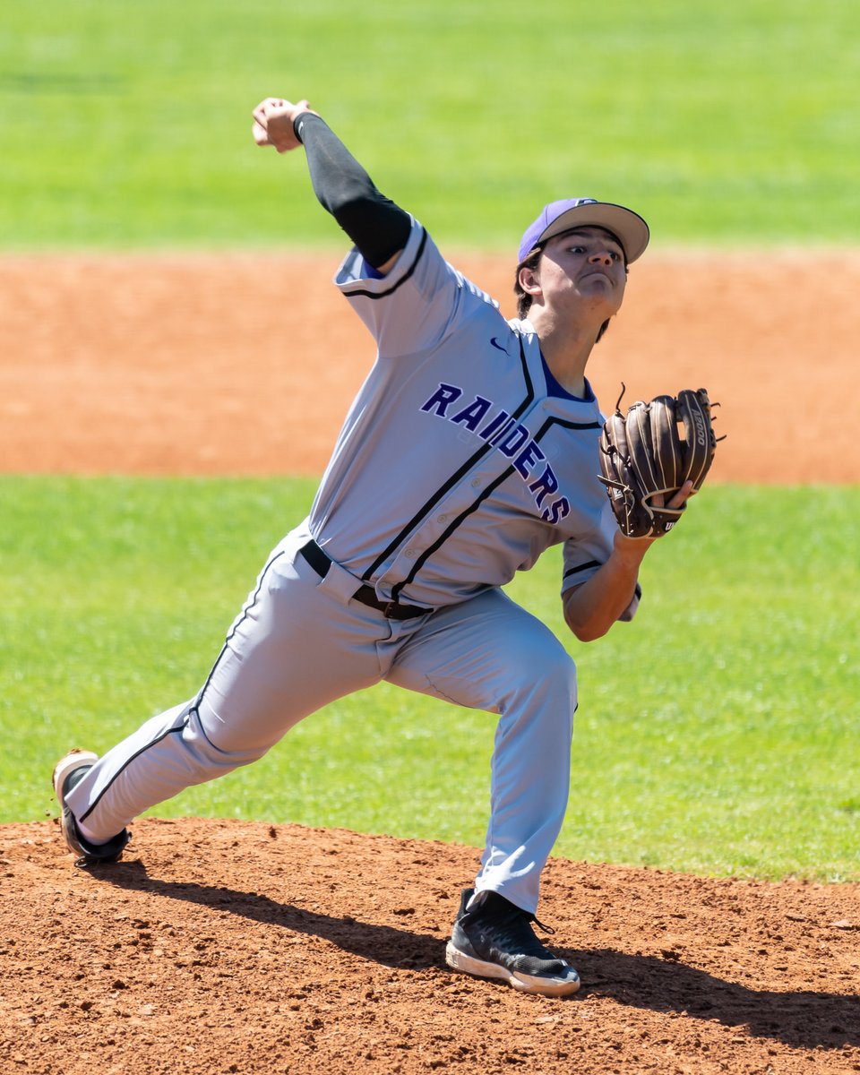 HenryHueyPhoto's tweet photo. Cedar Ridge vs. Lake Travis at the Round Rock Legends tournament, 3/5/2020. @CRidgeBaseball @varsity_news @FanstandATX @VypeATX @RRLeaderSports https://t.co/V0VPyK1HC7