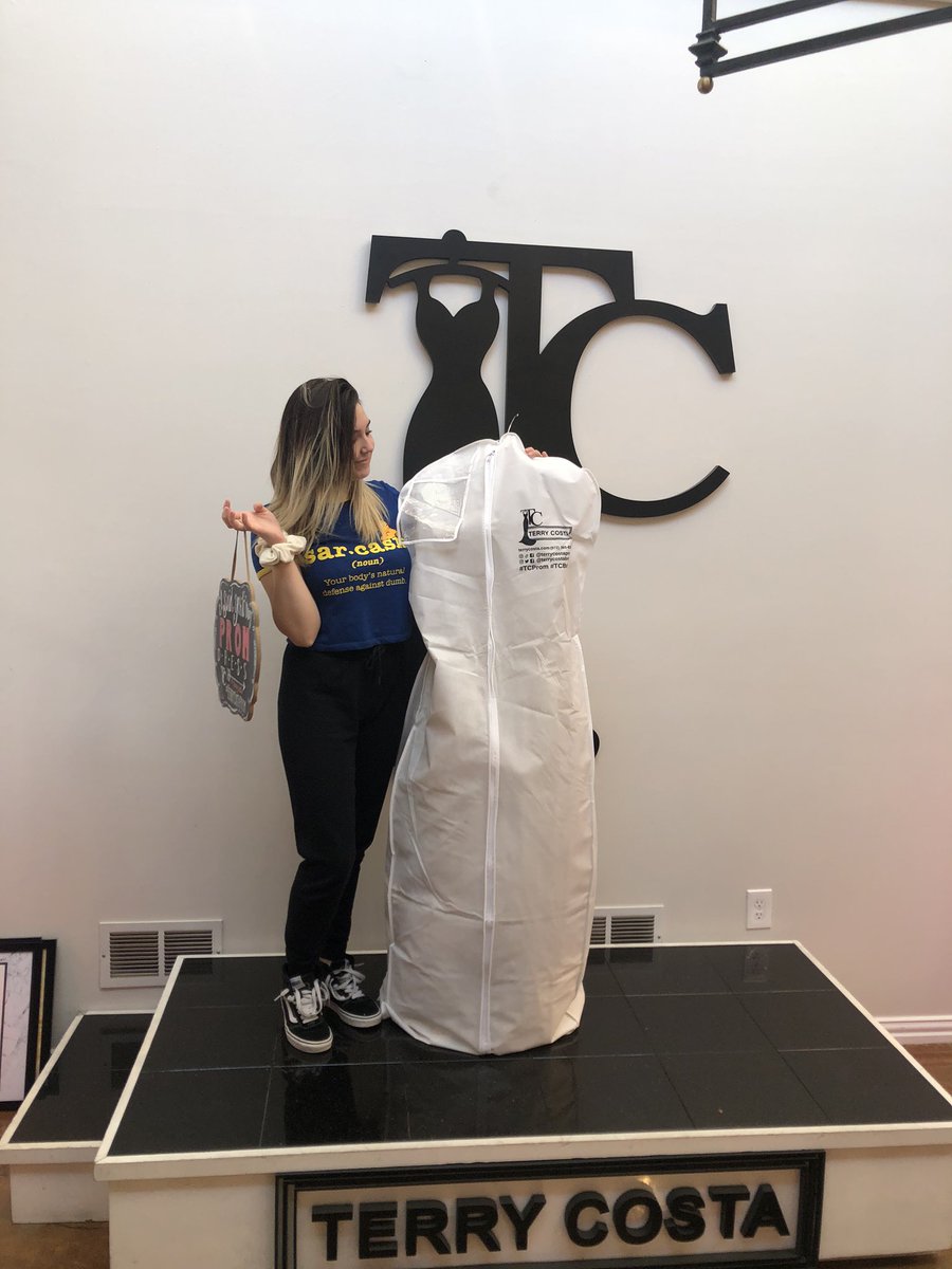 idunnochief's tweet photo. Got my prom dress!! Thank you @TerryCostaProm for helping me get the perfectdress for my senior prom #terrycostaprom #terrycosta https://t.co/hVHMEjiNou